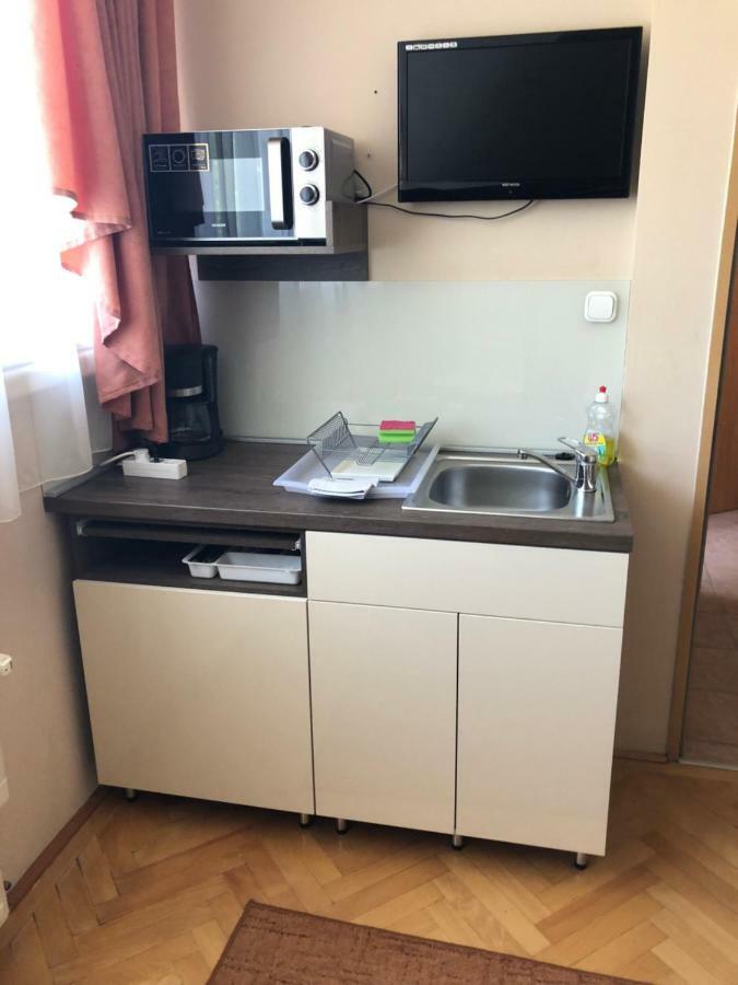 Künszler Apartmanház Zamárdi Esterno foto